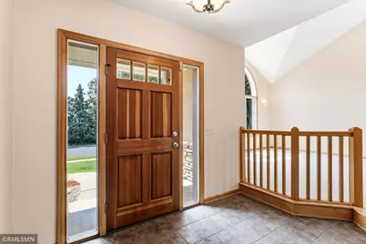 6911 Cambridge Road, Shakopee, MN 55379 - Photo 7
