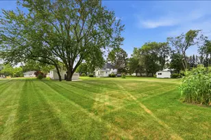 24489 Co Rd 7, Saint Augusta, MN 56301 - Photo 5
