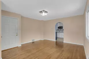 4949 Jackson St NE, Columbia Heights, MN 55421 - Photo 9