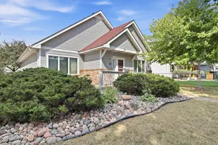 57 Sycamore Street W, Saint Paul, MN 55117 - Photo 17