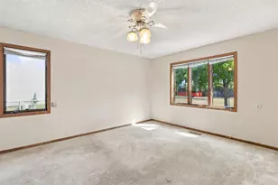 57 Sycamore Street W, Saint Paul, MN 55117 - Photo 9