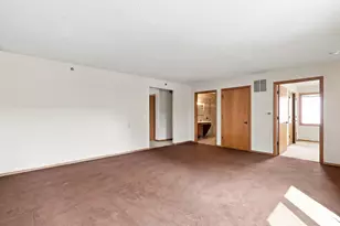 57 Sycamore Street W, Saint Paul, MN 55117 - Photo 3
