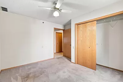 57 Sycamore Street W, Saint Paul, MN 55117 - Photo 11