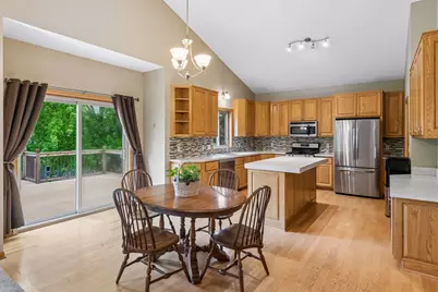 937 S Cedar Street, Belle Plaine, MN 56011 - Photo 3