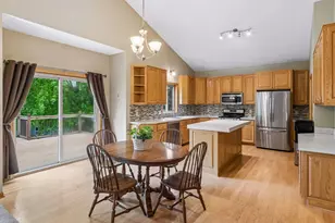 937 S Cedar St, Belle Plaine, MN 56011 - Photo 3