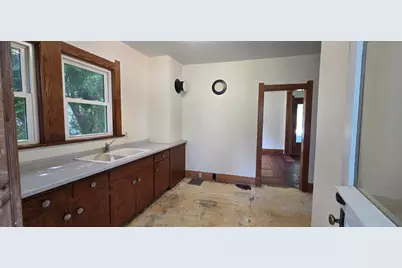 111 W Cabot Street, Le Roy, MN 55951 - Photo 13