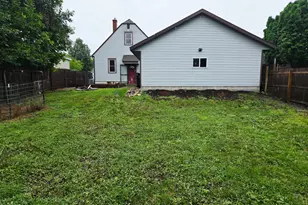 1043 4th Ave SE, Rochester, MN 55904 - Photo 7