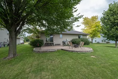 240 Grovebrook Circle, Mankato, MN 56001 - Photo 5