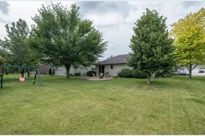 240 Grovebrook Circle, Mankato, MN 56001 - Photo 11
