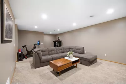 240 Grovebrook Circle, Mankato, MN 56001 - Photo 39