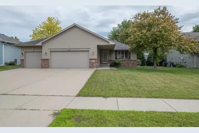 240 Grovebrook Circle, Mankato, MN 56001 - Photo 3