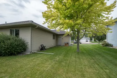240 Grovebrook Circle, Mankato, MN 56001 - Photo 13