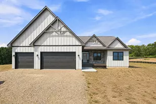 529 Chapman Hills Ct, Hudson, WI 54016 - Photo 1