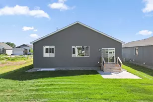 2110 Ridgepointe Dr, Hastings, MN 55033 - Photo 27