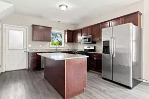 969 Carroll Ave, Saint Paul, MN 55104 - Photo 3