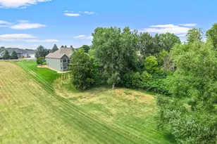 584 Vista Ridge Ln, Shakopee, MN 55379 - Photo 33