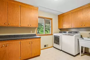 1525 St Croix Cir, Golden Valley, MN 55422 - Photo 17