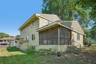 1525 St Croix Cir, Golden Valley, MN 55422 - Photo 37