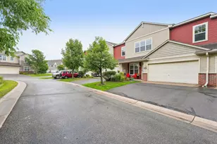 15588 Emerald Dr N, Hugo, MN 55038 - Photo 3