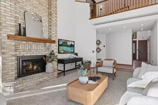 685 Valley View Ct, Shoreview, MN 55126 - Photo 11