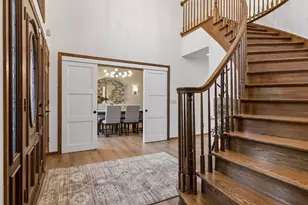 685 Valley View Ct, Shoreview, MN 55126 - Photo 9