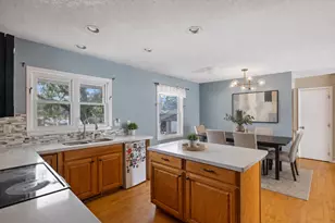 893 Whitney Dr, Apple Valley, MN 55124 - Photo 5