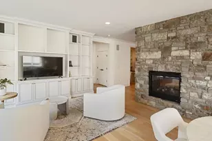 875 Lake St N, Wayzata, MN 55391 - Photo 7