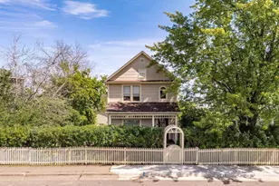 410 E 7th St, Duluth, MN 55805 - Photo 55