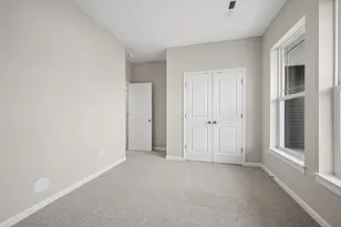 10568 Harbor Ln N, Maple Grove, MN 55369 - Photo 7