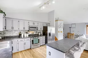 10837 Mississippi Dr N, Brooklyn Park, MN 55443 - Photo 9