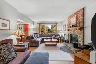 5590 Brickstone Ct, Shoreview, MN 55126 - Photo 5