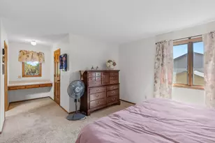 5590 Brickstone Ct, Shoreview, MN 55126 - Photo 15