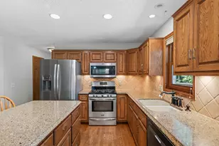 17664 Kettering Trail, Lakeville, MN 55044 - Photo 7