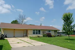 110 Robert St, Ostrander, MN 55961 - Photo 3