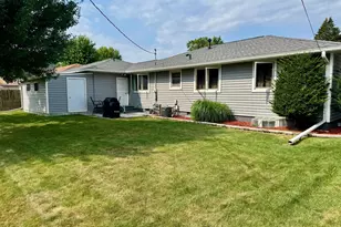334 Oak St, Winona, MN 55987 - Photo 23