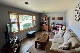 334 Oak St, Winona, MN 55987 - Photo 5
