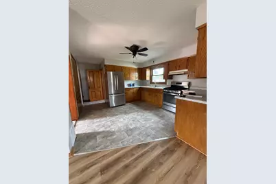 220 W Winona Avenue, Kellogg, MN 55945 - Photo 5