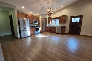 205 Custer Ave N, Canby, MN 56220 - Photo 3