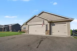 1763 Otter Way, New Richmond, WI 54017 - Photo 5