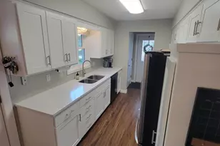 1312 Gettysburg Ave N, Golden Valley, MN 55427 - Photo 9