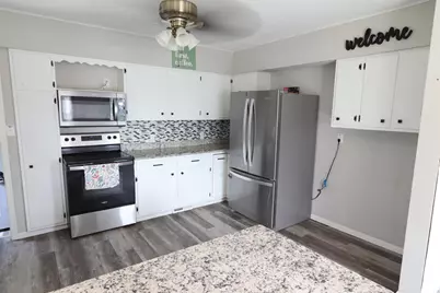 105 Atlantic Avenue E, Badger, MN 56714 - Photo 7