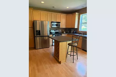 728 Newberry Lane, Chaska, MN 55318 - Photo 5
