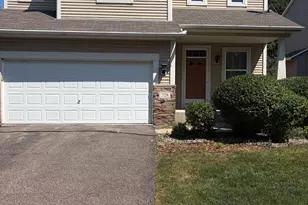 728 Newberry Ln, Chaska, MN 55318 - Photo 3