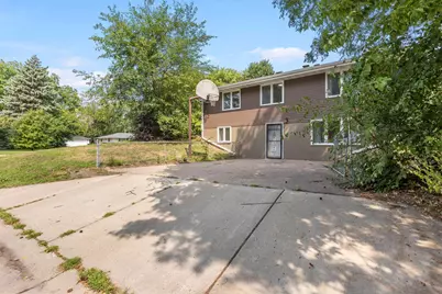 13709 Thomas Avenue S, Burnsville, MN 55337 - Photo 3