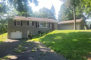 15423 N Eden Dr, Eden Prairie, MN 55346 - Photo 1