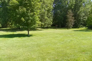 471 Coleman Ave E, Eden Valley, MN 55329 - Photo 9
