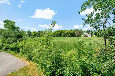 2935 Hemingway Drive, Chaska, MN 55318 - Photo 7