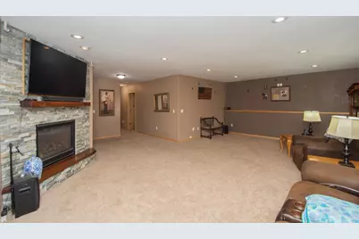 2304 36th Street S, Moorhead, MN 56560 - Photo 29