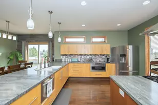 2304 36th St S, Moorhead, MN 56560 - Photo 13