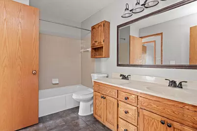 1048 Aston Circle, Burnsville, MN 55337 - Photo 17